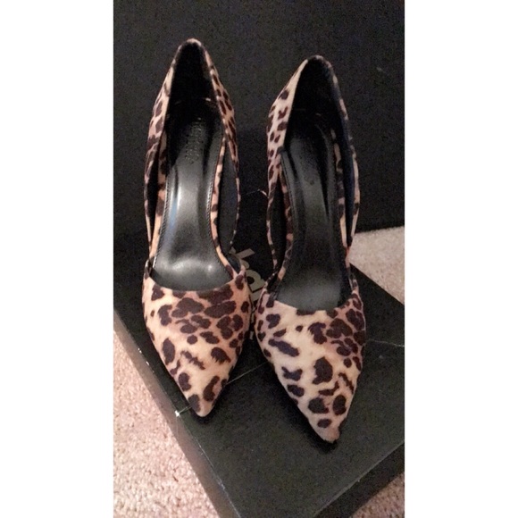Leopard Pumps - Picture 2 of 3